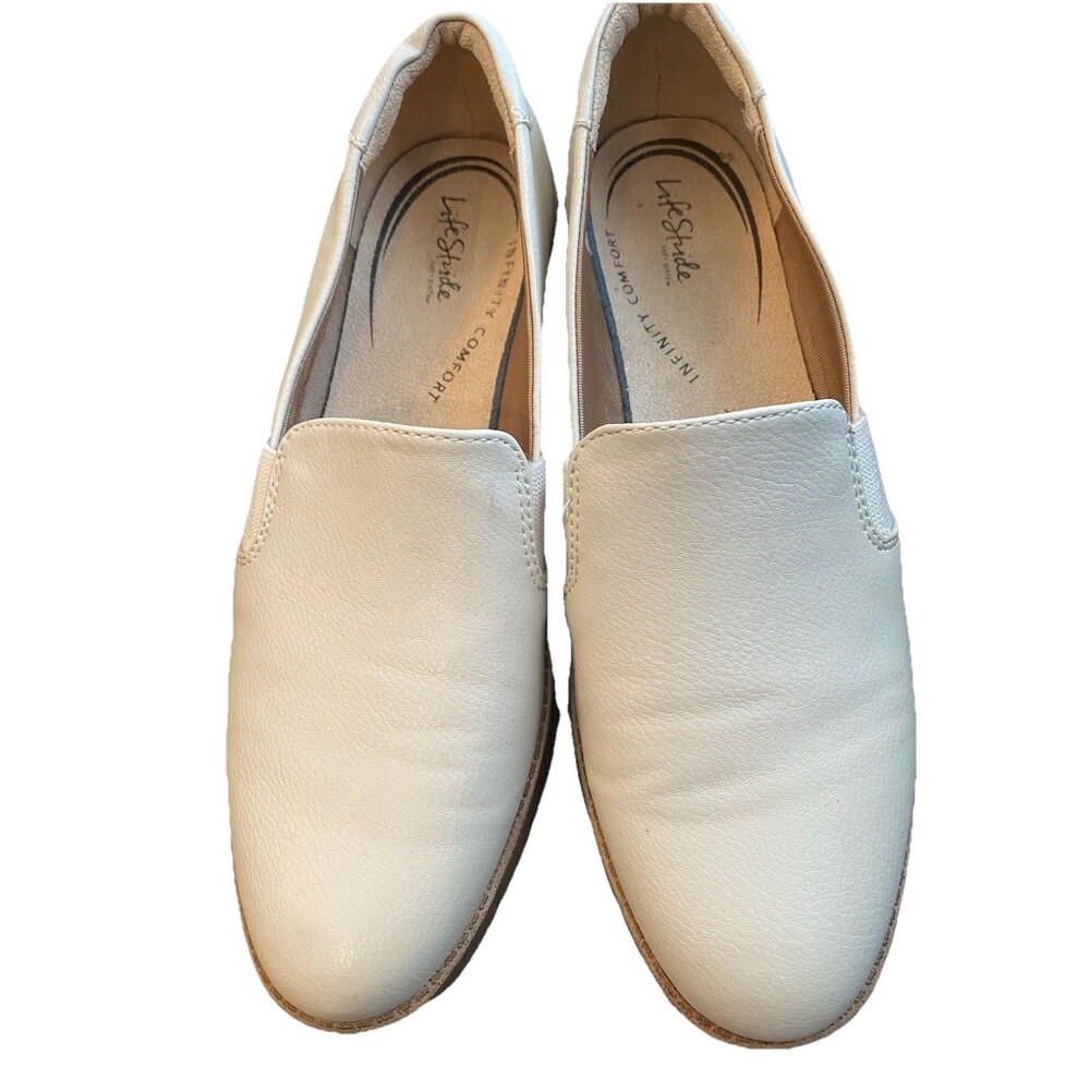 LifeStride Infinity Loafers Women Size 9.5 Ivory Comfort On the Go Slip On Shoes